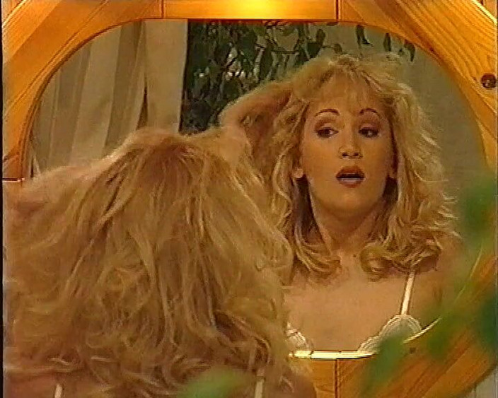 Top Line video: Filem lembut penuh Itali Let Me Talk khusus untuk pencinta...