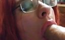 Vanessa Eleanora: लाल बालों वाली क्रॉसड्रेसर Vanessa रफ डीप थ्रोटिंग डिल्डो
