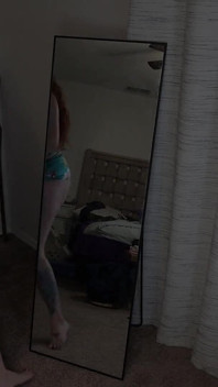 Pregnant Stepmother Fucked While Getting Ready for a Date