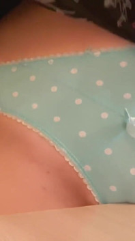 Doamne! Orgasm fără mâini. Frecare sexy a pizdei