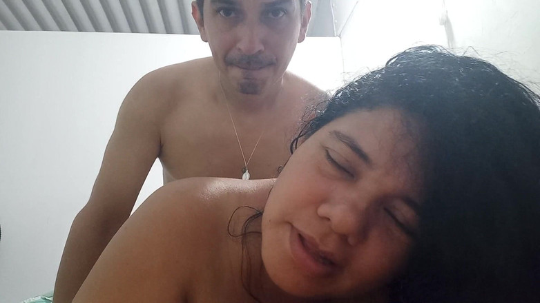 Valkyrieandluigy: Minha namorada é uma princesa submissa que ama paus grandes e...