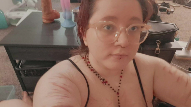 puppyrolls: Що, на вашу думку, краще? Мій рот чи мої цицьки?