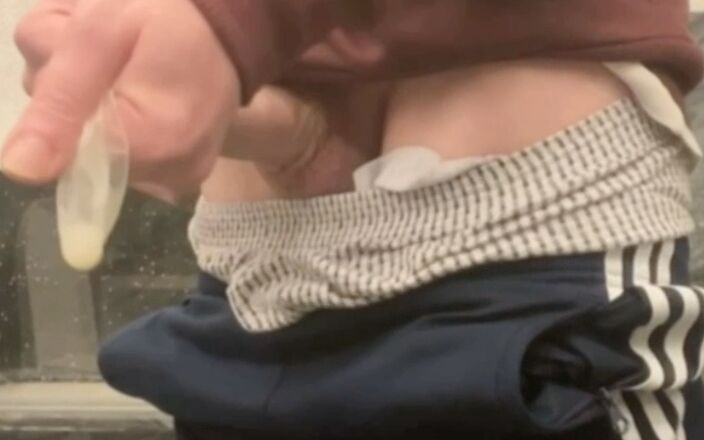 AmateurMates: Amateur Horny Flatmate Cums in Condom in Adidas Sportswear