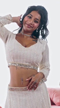 Bonus - Busty Indian Porn Queen Yasmina Khan Masturbate for You