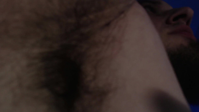 Hunky time: Ascelle pelose etero.