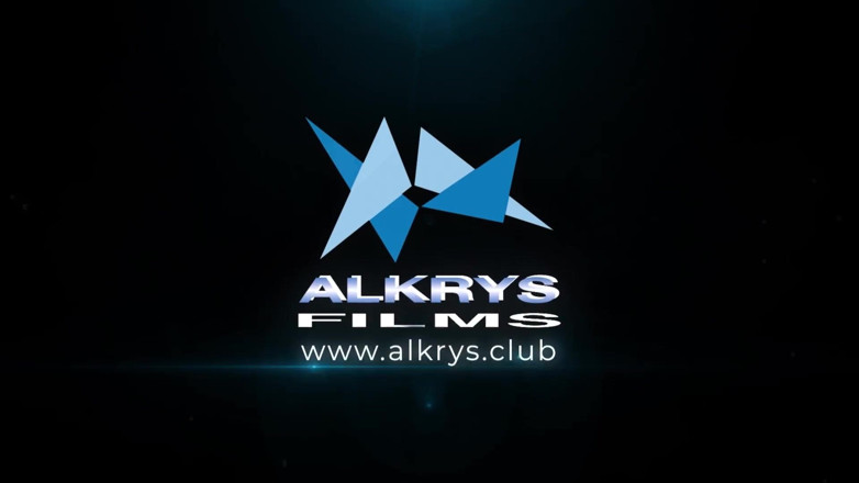 Alkrys: O avocată foarte curvă este futută în cur de instalatorul ei