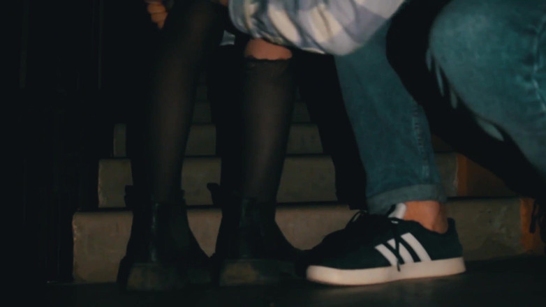 20th century of porn: Ngentot tetangga seksi di pintu masuk