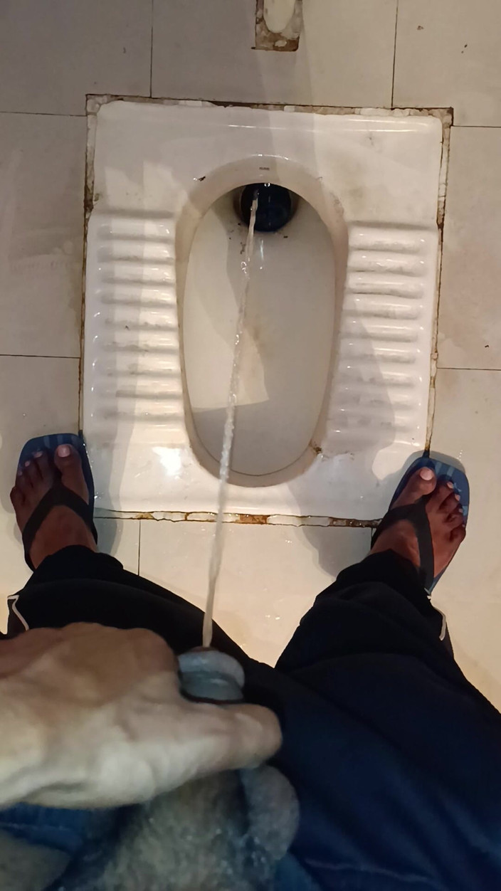 a-adix: Avec un garçon, branlette sexuelle en direct nocturne