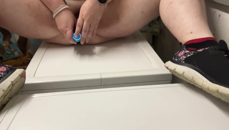 AmateurBBW: Follada en el lavadero