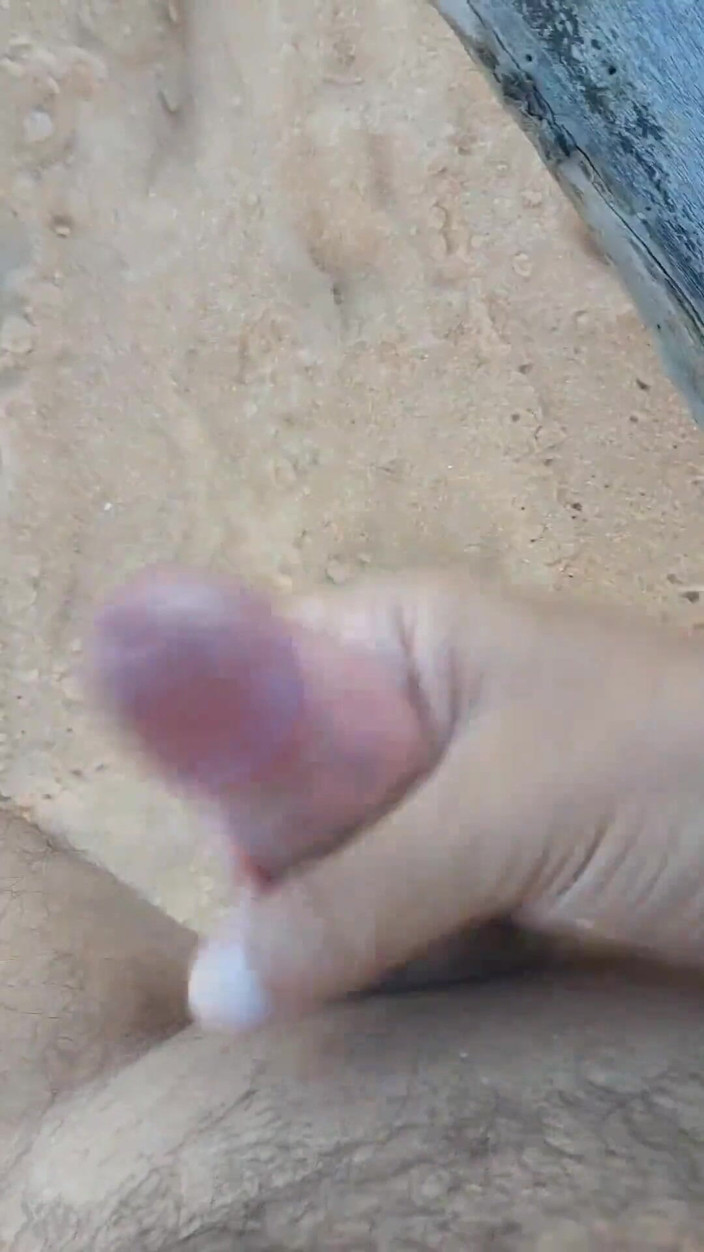 Ladysilvas: Ladysilva, kontolku yang hot di pantai