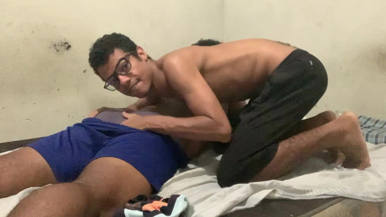 Couple 2 Black: Video 0410 Estamos a salvo, estamos bien, te extrañamos a todos