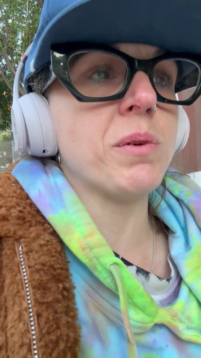 Suzy Wylde: 加州的3sum Fun