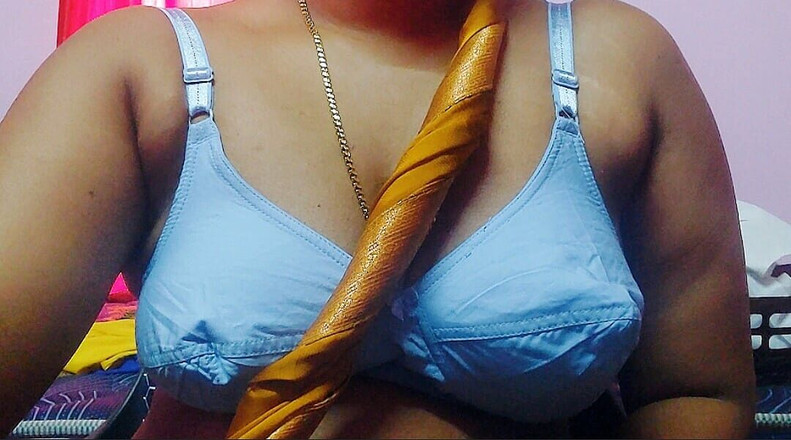 Desi Mohini: Real Indian Couple Mohini and Salman