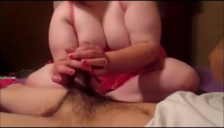 Fat Goddes: Hem plagen terwijl hij met zijn lul en enorme ballen...