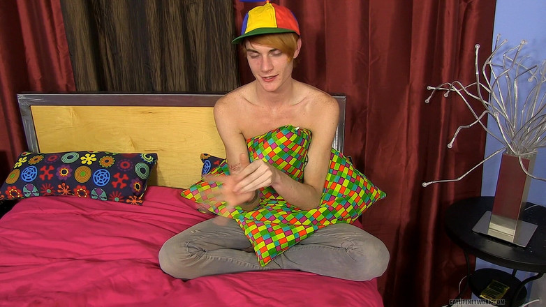 Lollipop Twinks: Preston pensa che le ragazze siano sexy