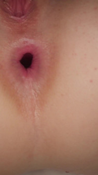 Orgasme Liv Lauren yang menawan dari seks dubur yang sengit
