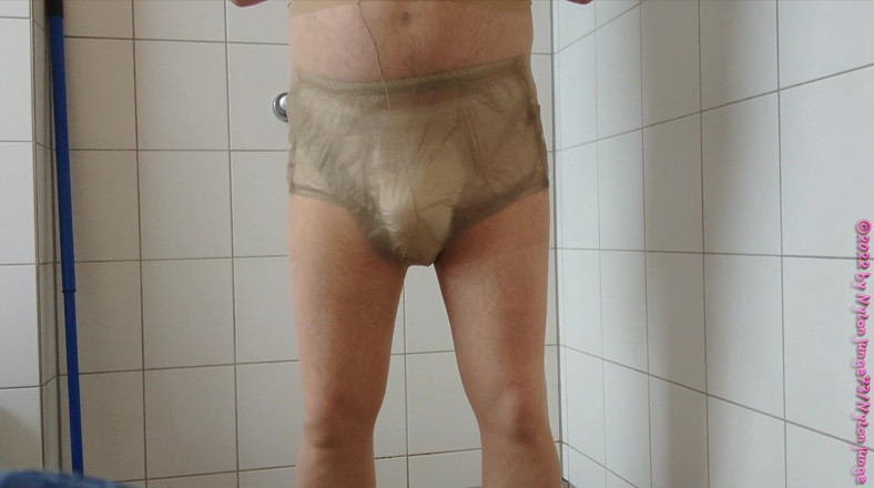 Carmen_Nylonjunge: Нейлонжонжет и тест на недержание 1