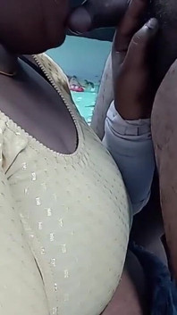 남편에게 따먹히는 타밀 마누라 딥쓰롯
