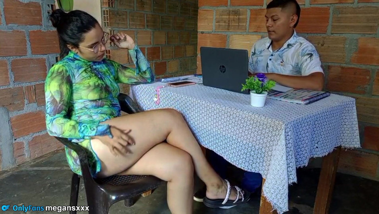 MeGanSxx: Entrevista De Trabajo Acaba Con Esperma En La Boca Por...