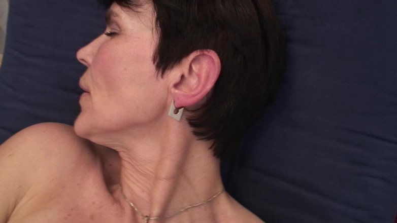 Watch Dirty Movies: Hot mature takes it deep from exhusband