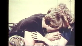 괴물 자지에 후장 따먹히는 아름다운 창녀의 빈티지 난교(풀영화)