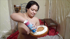 Gunked up girls: Steph the Pie babe