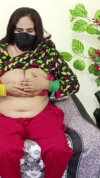 Sexy Desi Paki Punjabi Stepaunty Sex with Dildo