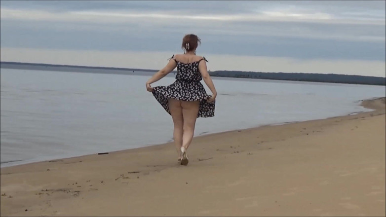RedRoseRus: Red Rose -Big ass on the beach