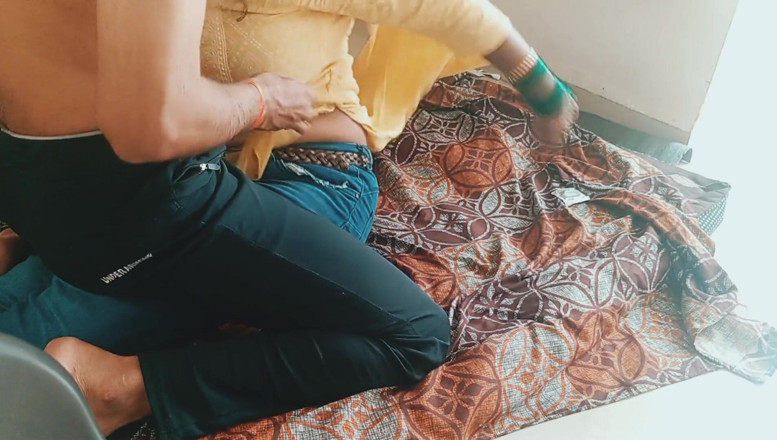 Harder299: Bini desi kampung beromen dan seks. Bhabhi panas India Berkongkek