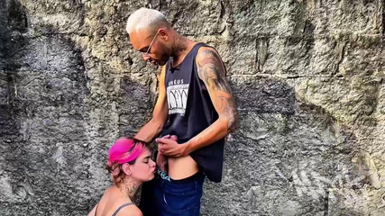 Meck: Bir arkadaşımın evinde birkaç gün geçirmeye gittim ve yaramaz arkadaşının...