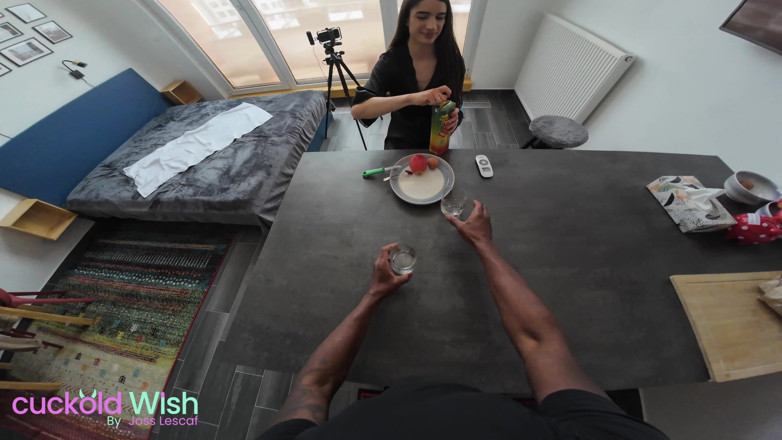 Joss for Cuckold wish: Candie Luciani follada en cocina