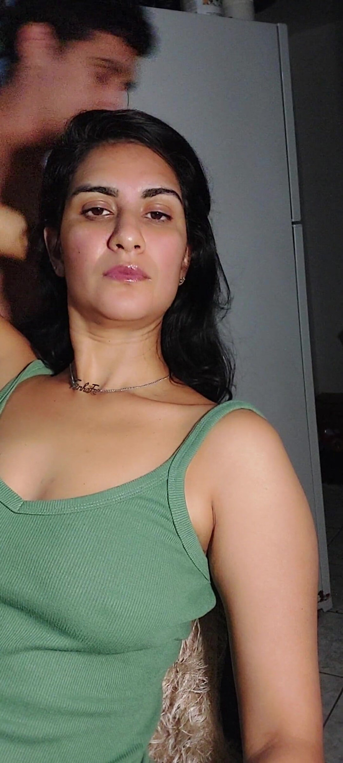 Renatinharj: Vanessinha Called Me in for a Chat, and That's What...