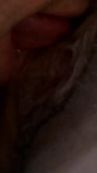 Cuplu excitat se fute la capătul unei plaje