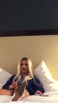 Compilație super sexy femboy masturbare în hotel
