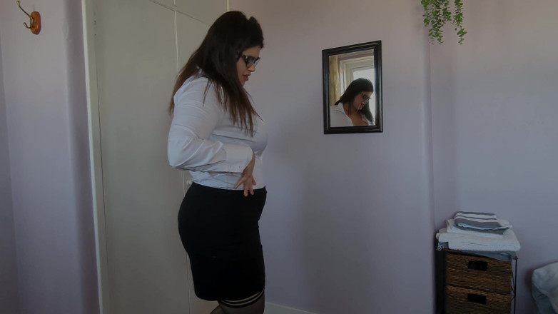 LuciaLatinaGomez: Your Secretary Dances, Plays with Herself, and Sends You the...