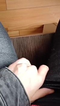Masturbare lesbiană riscantă la birou