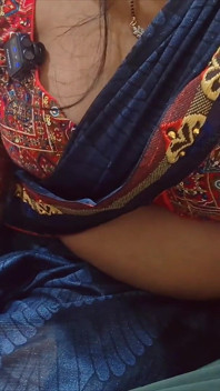 Ma belle-mère était excitée pendant qu’elle se fait baiser à Monsoon