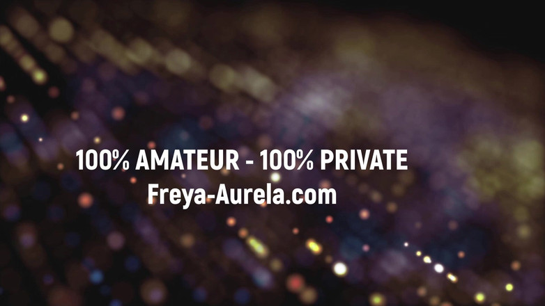 Sinika Skara: Prywatna taśma domowa - Kiedy Palenie Przychodzi Mi Sikać