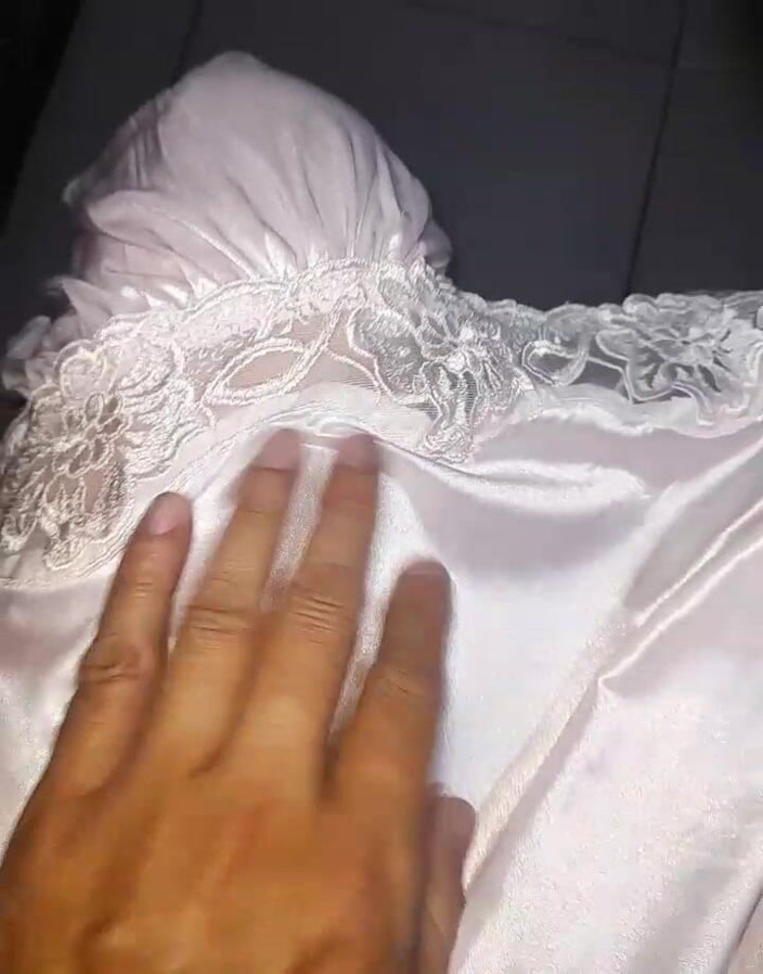 Naomisinka: Crossdresser wspaniała satynowa bielizna przyjemność
