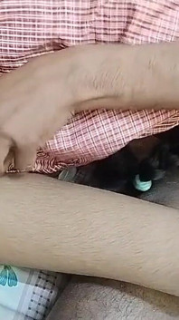 Индийские любовницы занимаются сексом с большим членом, MMS