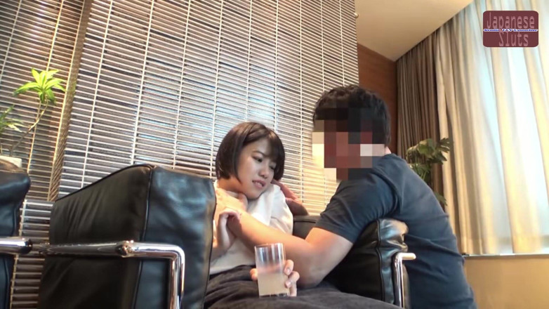 Studio JAV Launcher: Tolong bawa pulang istriku yang 25 tahun - bagian1