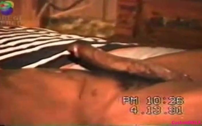 Cuckold MILF: Rogacz MILF i jej maminsynek mąż z BBC Bull - Vintage