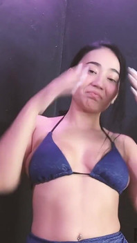 Hd Moni Lee en primera momificación, aliento para jugar con el saco de baño