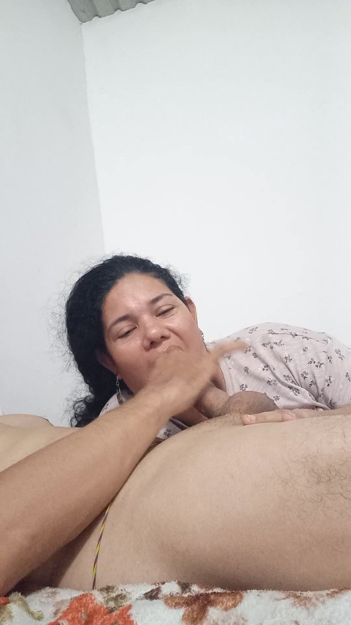 Valkyrieandluigy: Manželka saje ptáka ve stylu škádlení