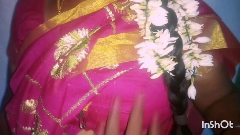Desi Sathiya: Culo grosso Tamil Saree casalinga grandi tette scopa in villaggio