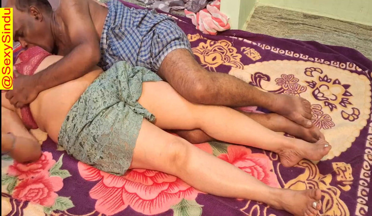Sexy sindu: 德西村女孩性爱视频