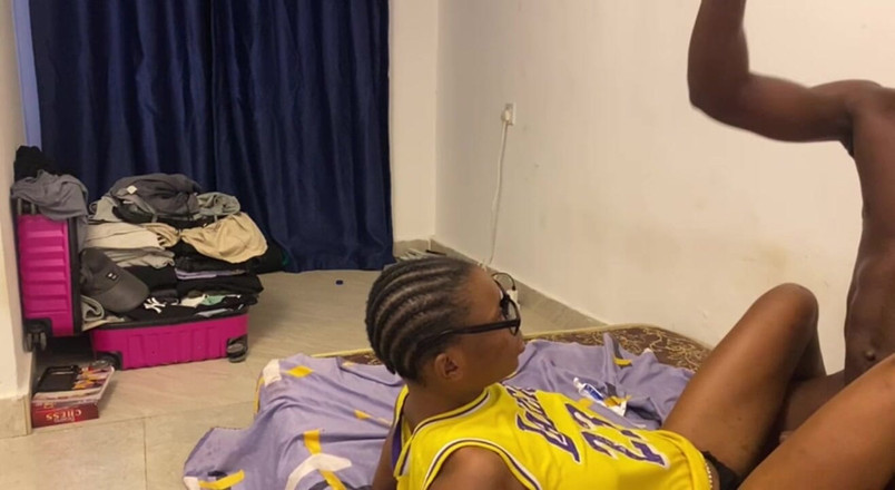 Seggzdotcum: House Keeper with Whore Vibes