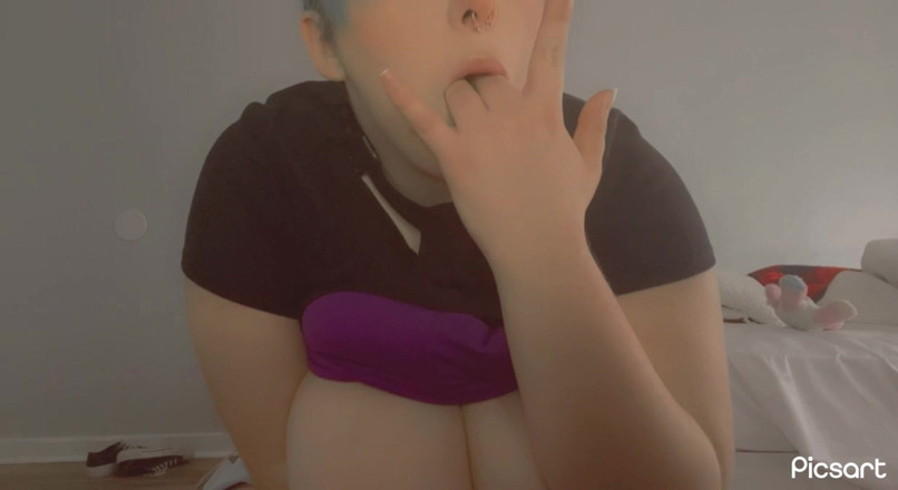Mushroombitchx: Chơi vú và móc cua