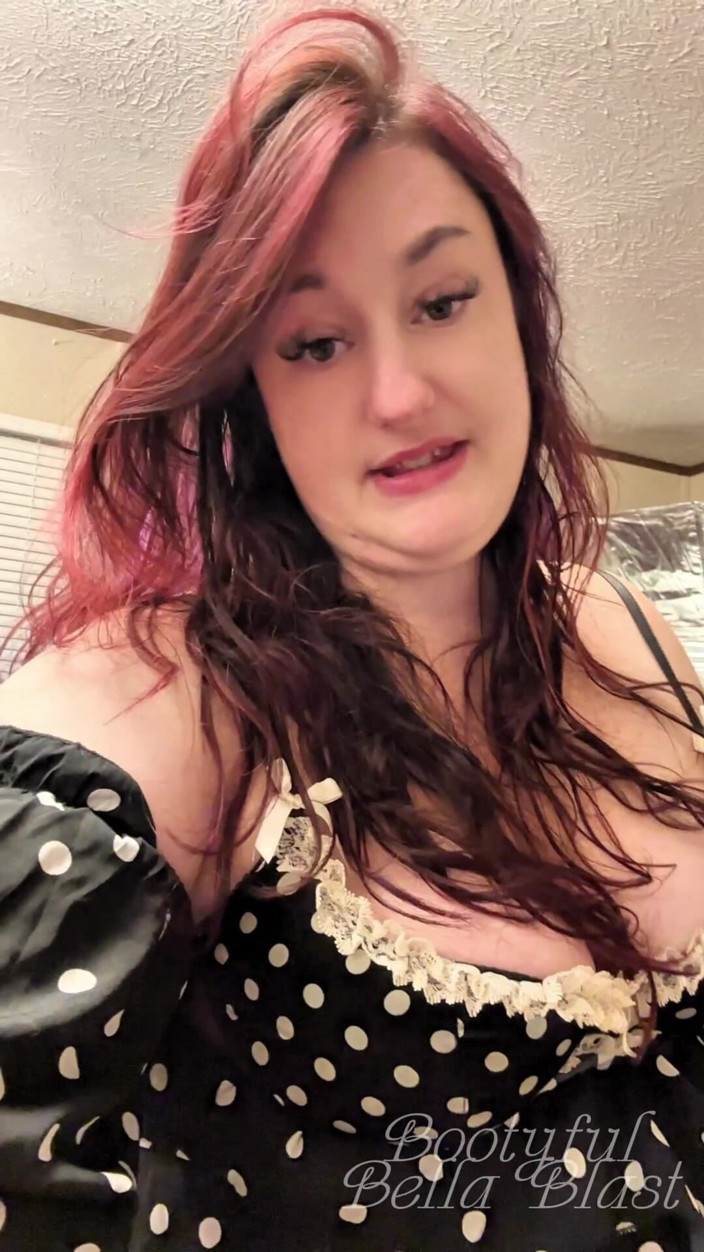 BellaBlast: Neighbors Reward: Stinky Feet Fantasy