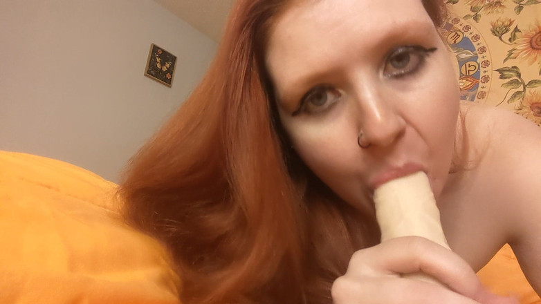 Sin Spice by Sophia Sinclair and Jasper Spice: Blowjob pertama